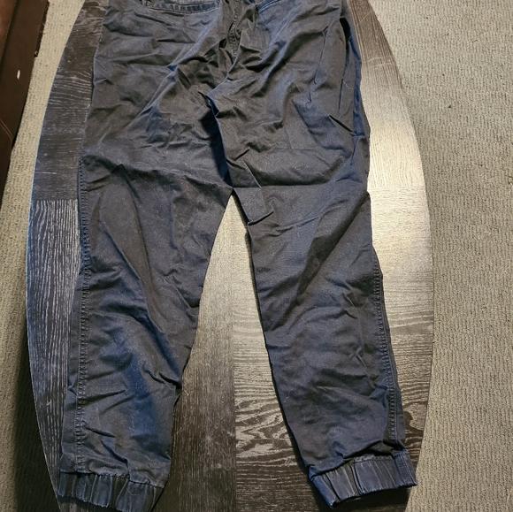 Old Navy Modern Jogger - Picture 6 of 7